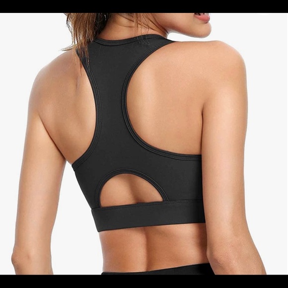 Front Closure Sport Bra - Picture 2 of 3